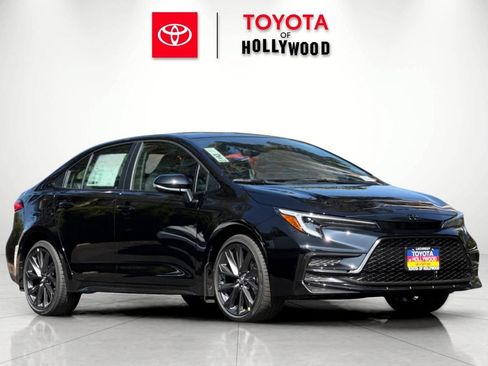 New 2026 Toyota Corolla SE FWD image 1