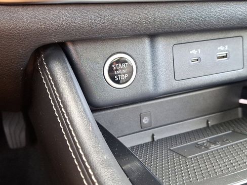 Used 2023 Nissan Rogue Platinum w/ Platinum Premium Package image 24