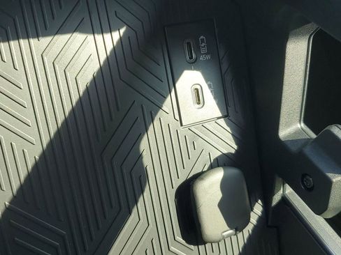 Certified 2025 Toyota 4Runner Limited image 32