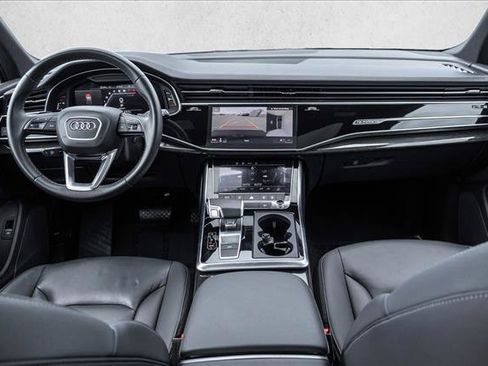 Used 2025 Audi Q7 2.0T Premium w/ Convenience Package AWD/4WD image 21
