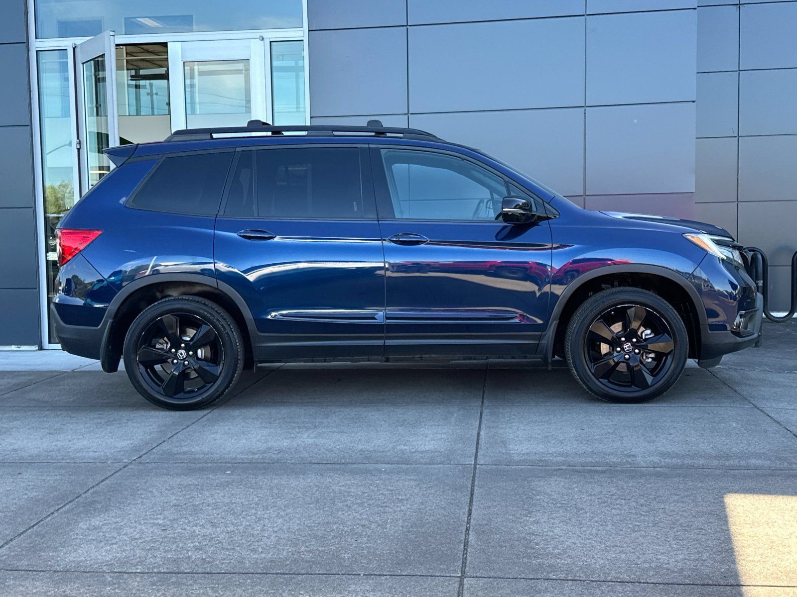 Used 2020 Honda Passport Elite image 2