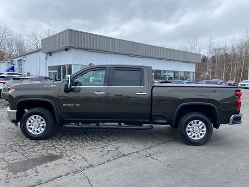 Used 2022 Chevrolet Silverado 2500 LTZ w/ LTZ Convenience Package image 2