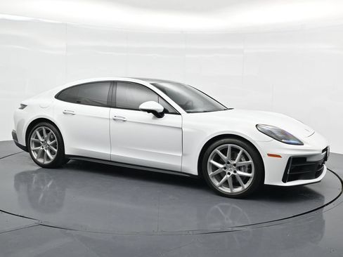 Certified 2024 Porsche Panamera 4 AWD/4WD image 9