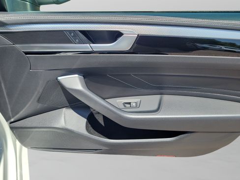 Used 2022 Volkswagen Arteon SE FWD image 19