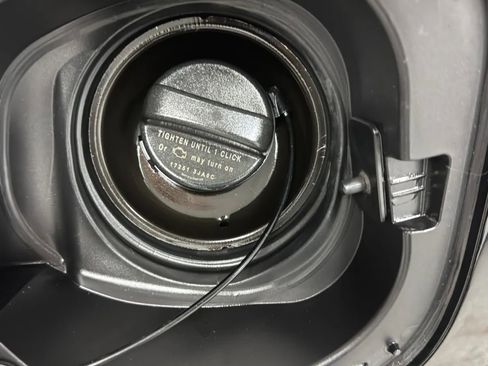 Used 2020 Nissan Altima 2.5 S FWD image 35