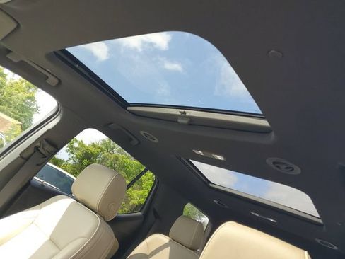 Used 2023 Chevrolet Traverse Premier w/ LPO, Cargo Package FWD image 10