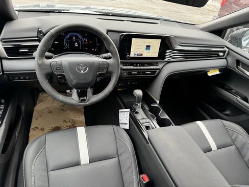 New 2026 Toyota Camry SE image 7
