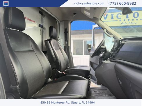 Used 2022 Ford Transit 350 DRW RWD image 6