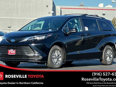 New 2025 Toyota Sienna LE