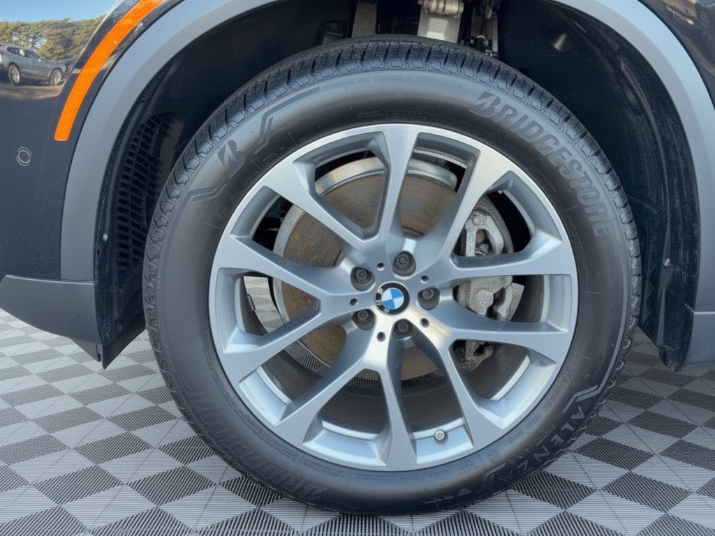 Used 2026 BMW X5 sDrive40i w/ Premium Package RWD image 13