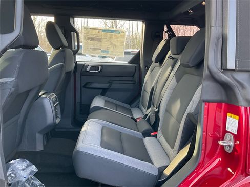 New 2025 Ford Bronco 4-Door w/ Sasquatch Package image 14