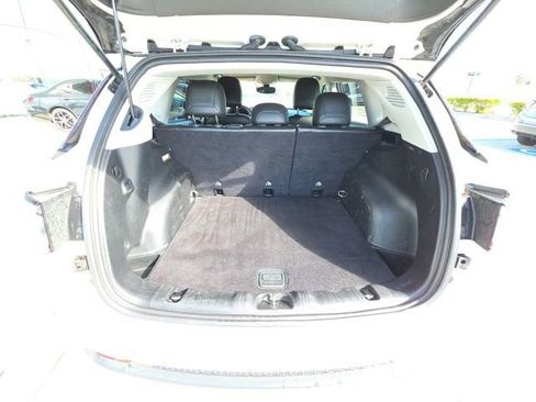 Used 2020 Jeep Compass Latitude image 26