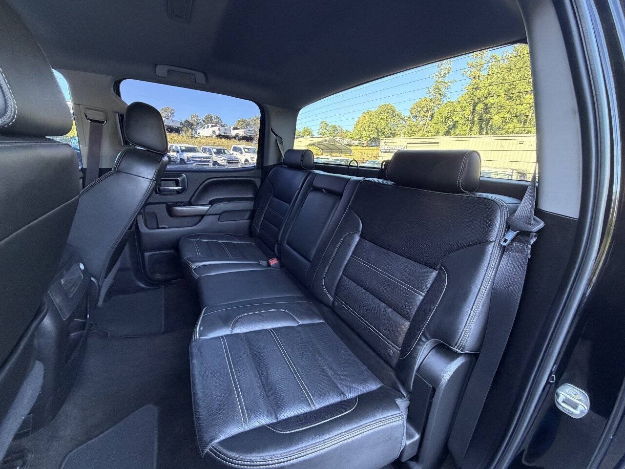 Used 2017 GMC Sierra 3500 Denali w/ Duramax Plus Package AWD/4WD image 26
