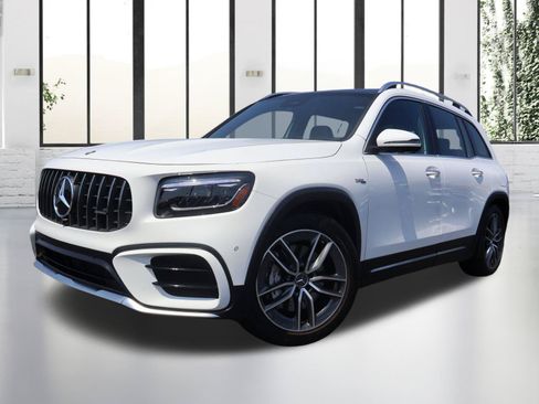 Used 2026 Mercedes-Benz GLB 35 AMG 4MATIC image 1