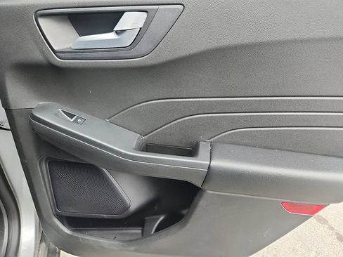 Certified 2023 Ford Escape ST-Line AWD/4WD image 31