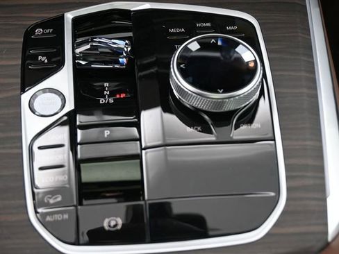 New 2026 BMW X5 xDrive40i image 3