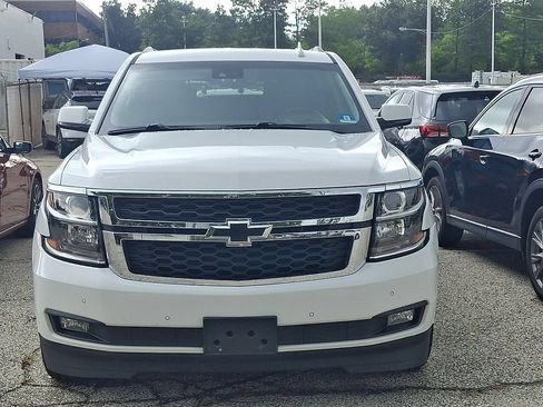 Certified 2020 Chevrolet Suburban LT w/ Luxury Package AWD/4WD image 3