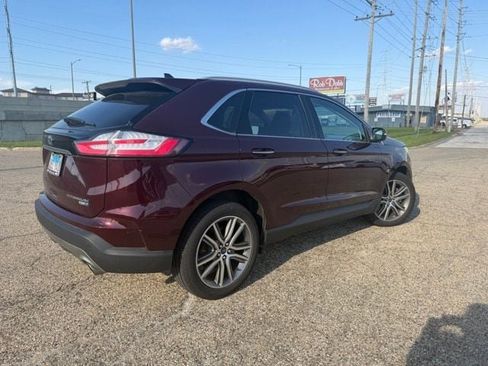Used 2020 Ford Edge Titanium AWD/4WD image 5
