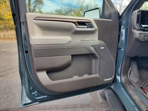 New 2026 Chevrolet Silverado 1500 LT Trail Boss w/ LT Trail Boss Premium Package AWD/4WD image 9