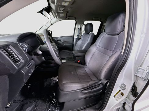 Used 2024 Nissan Frontier S RWD image 22