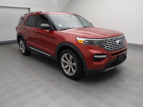 Used 2020 Ford Explorer Platinum w/ Premium Technology Package AWD/4WD image 11