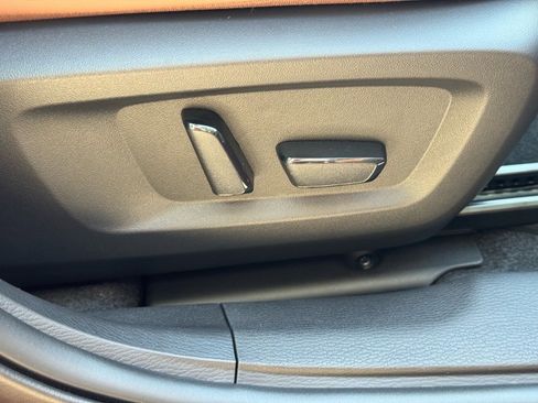 New 2025 Mitsubishi Outlander SEL image 12