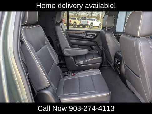 Used 2023 Chevrolet Suburban Premier image 30