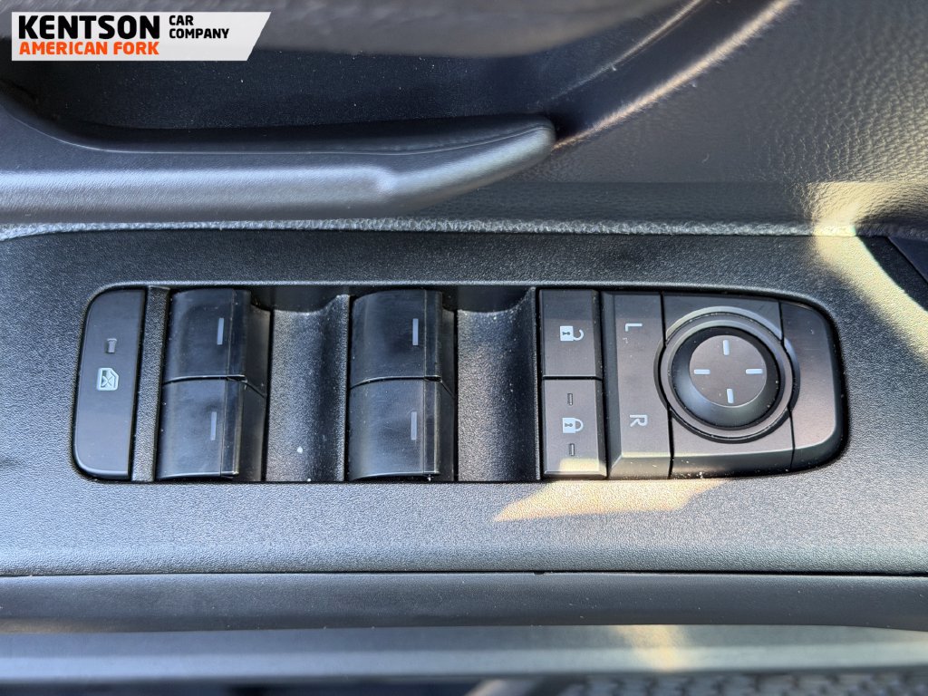 Used 2025 Toyota 4Runner SR5 AWD/4WD image 20