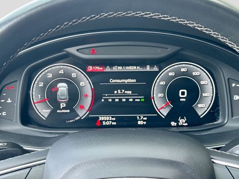 Used 2022 Audi Q8 Prestige w/ Prestige Package AWD/4WD image 39