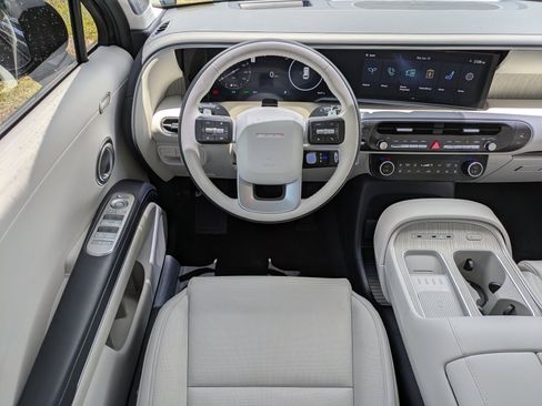Used 2026 Hyundai Palisade Calligraphy FWD image 13