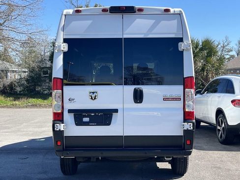 Used 2021 RAM ProMaster 2500 w/ Convenience Group image 5