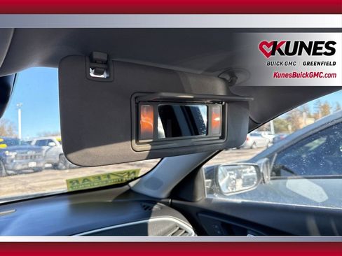 Used 2023 Chevrolet Malibu LT image 29