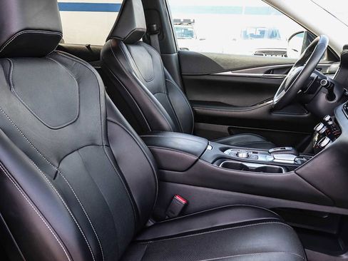 Used 2023 INFINITI QX60 Luxe w/ Cargo Package image 22