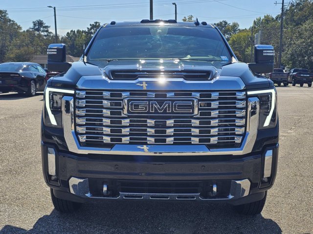Used 2024 GMC Sierra 3500 Denali w/ Denali Reserve Package AWD/4WD image 2