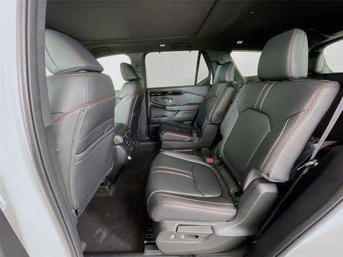 New 2025 Honda Pilot TrailSport image 17