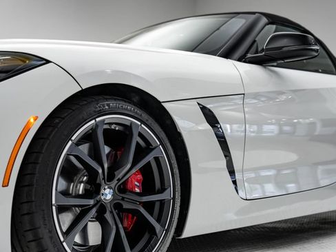 Used 2024 BMW Z4 M40i w/ Premium Package RWD image 37