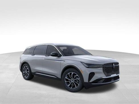 New 2026 Lincoln Nautilus Premier AWD/4WD image 8