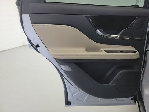 Used 2026 Lincoln Corsair Premiere FWD image 14