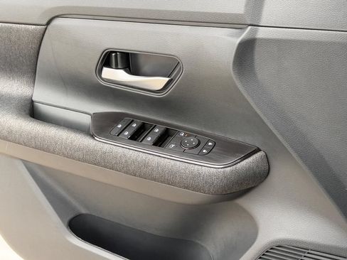 New 2026 Nissan Kicks SV w/ SV Premium Package FWD image 18