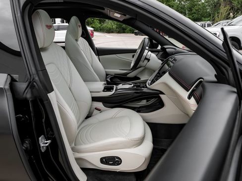 Used 2023 Aston Martin DBX 707 image 29