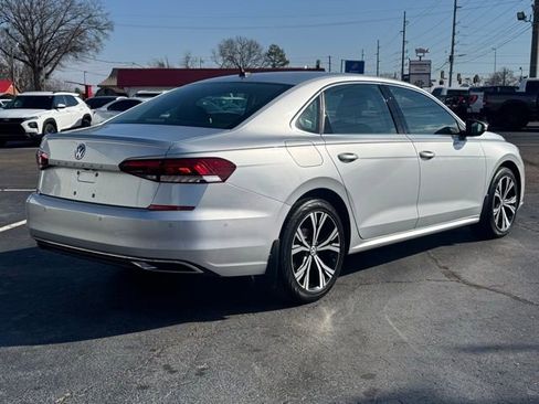 Used 2020 Volkswagen Passat 2.0T SEL image 5