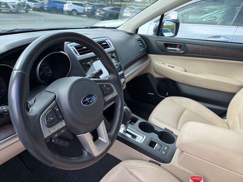 Used 2017 Subaru Outback 2.5i Limited image 10