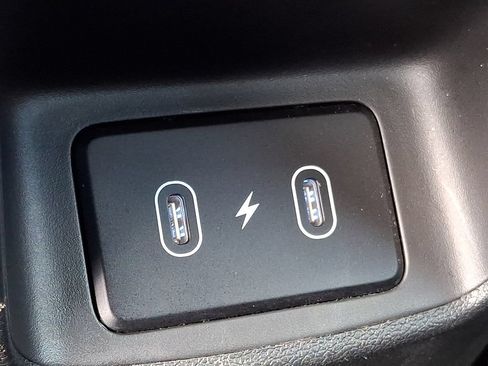Certified 2025 Hyundai Elantra Sport FWD image 11