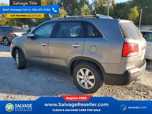 Used 2012 Kia Sorento LX w/ Convenience Pkg image 3