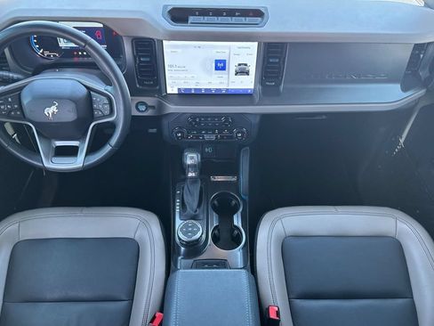 Used 2024 Ford Bronco Wildtrak AWD/4WD image 13
