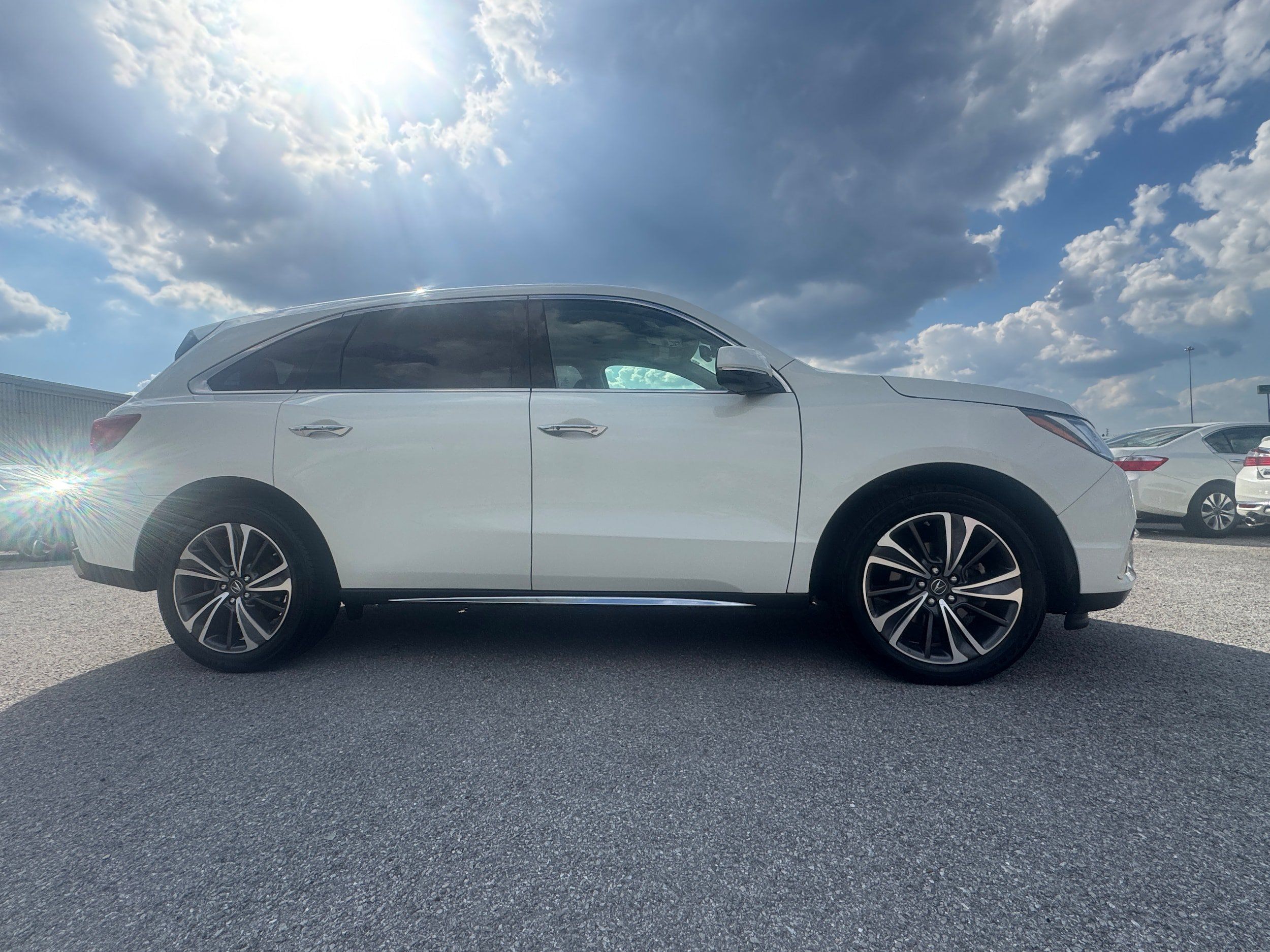 Used 2019 Acura MDX w/ Technology Package AWD/4WD image 4