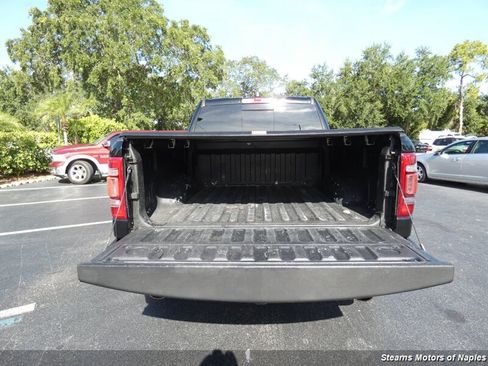 Used 2019 RAM 1500 Laramie AWD/4WD image 16