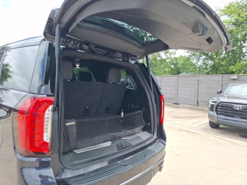 Used 2023 GMC Yukon AT4 w/ AT4 Premium Plus Package AWD/4WD image 38