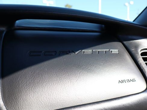 Used 2000 Chevrolet Corvette Convertible image 35