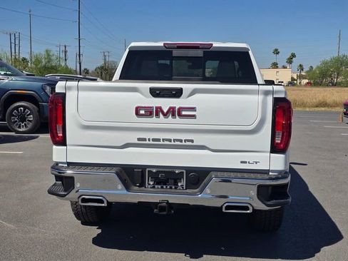 New 2026 GMC Sierra 1500 SLT image 6